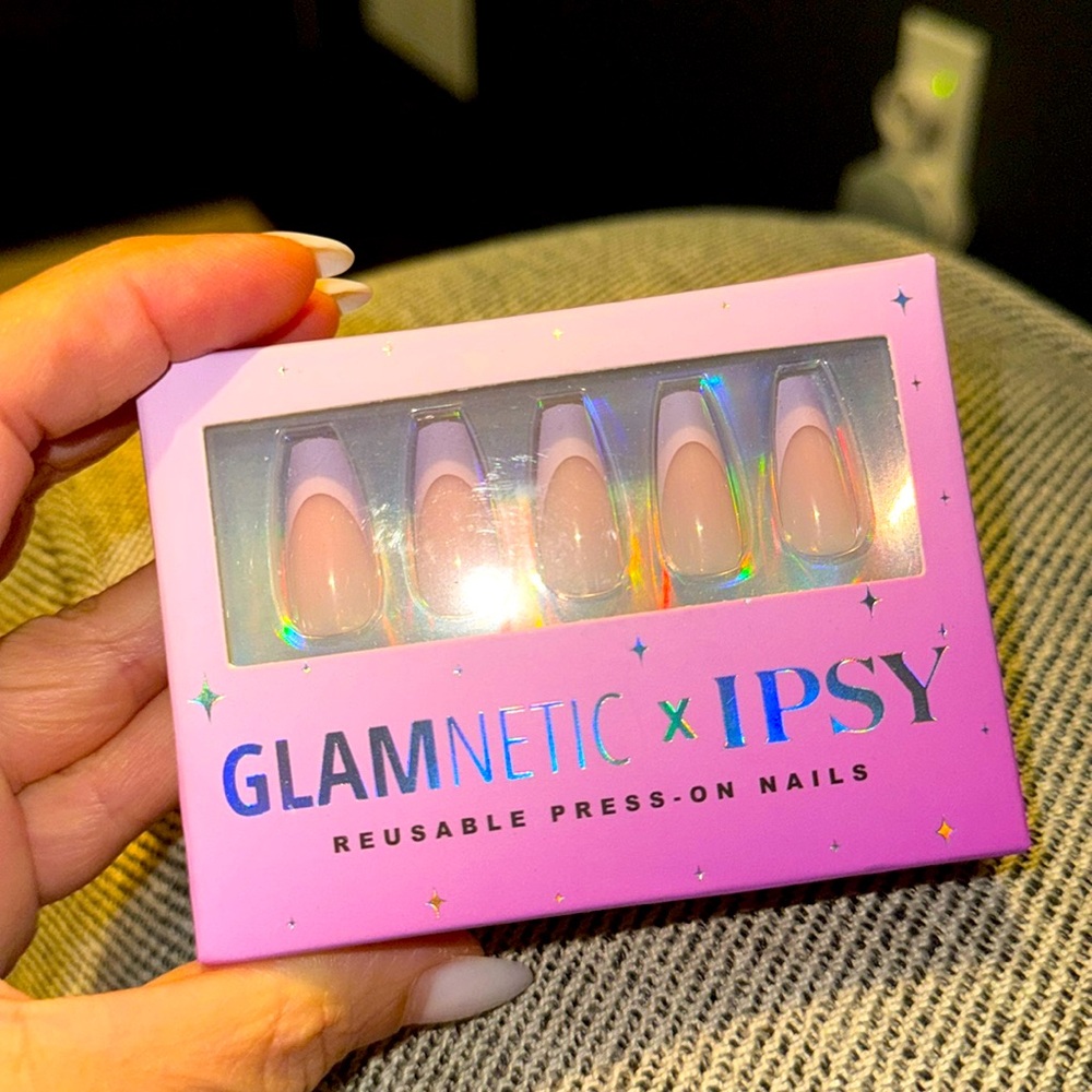 Glamnetic Prese in Neils in Lilac Sky